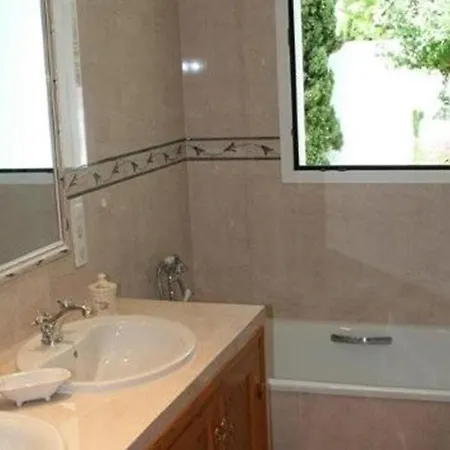 Wonderful Princessa Villa Nerja