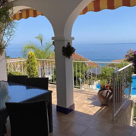 Wonderful Princessa Villa Nerja